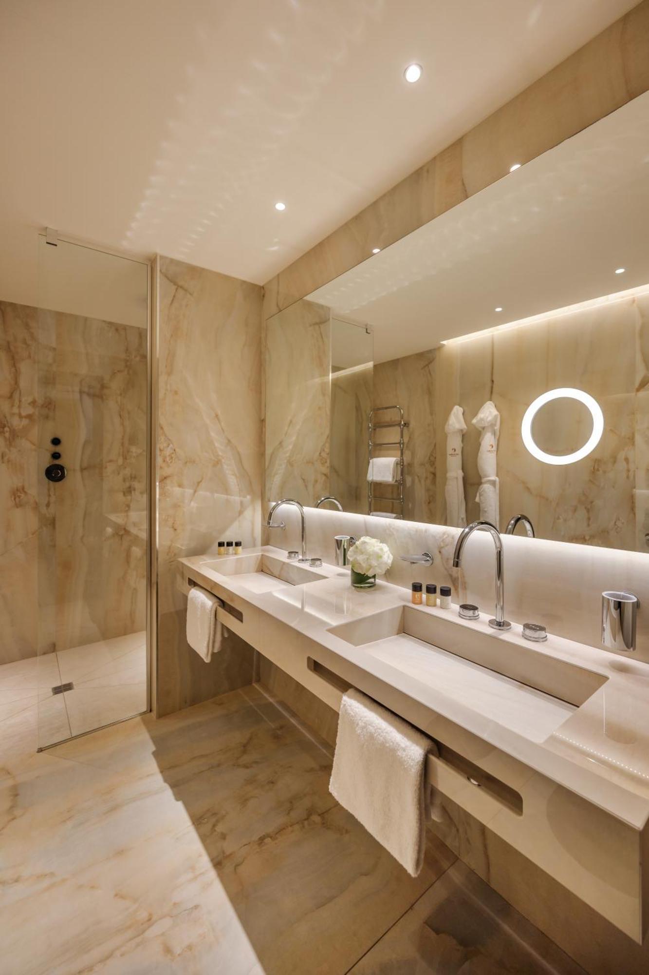 Executive Junior Suite