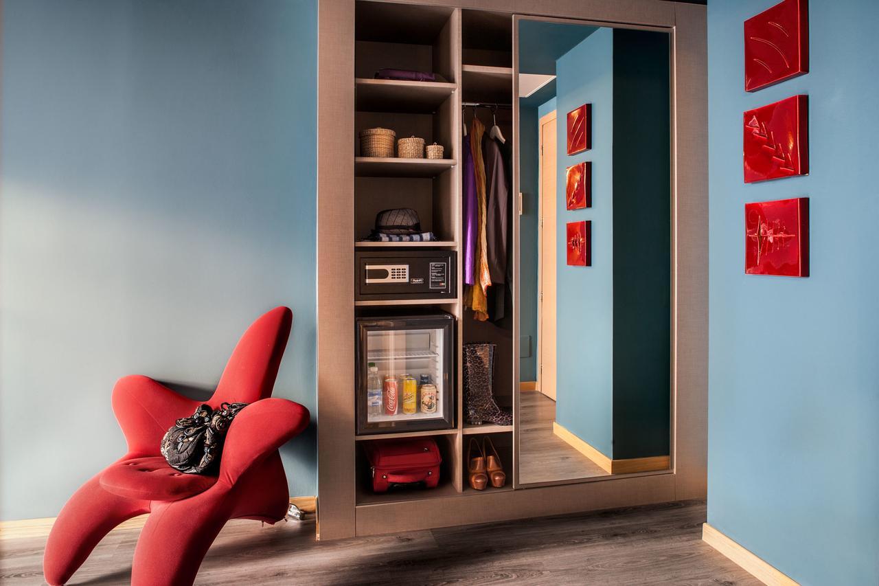 Deluxe Triple Room Balcony
